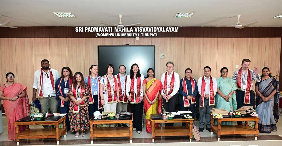 Delegation-der-Uni-Magdeburg-an-der-womens-University-Tirupati-in-Indien-(c)-womens-university-Tirupati.jpg
