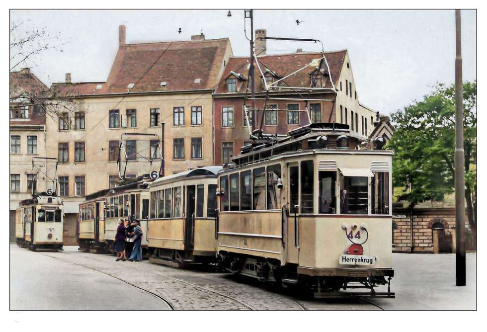 1941 Johanniskirchhof Tram ZR D Pauke color.jpg